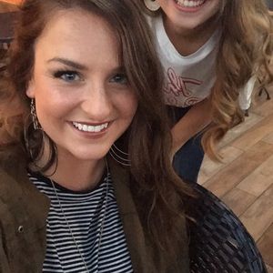 Meet your Posher, Hannah